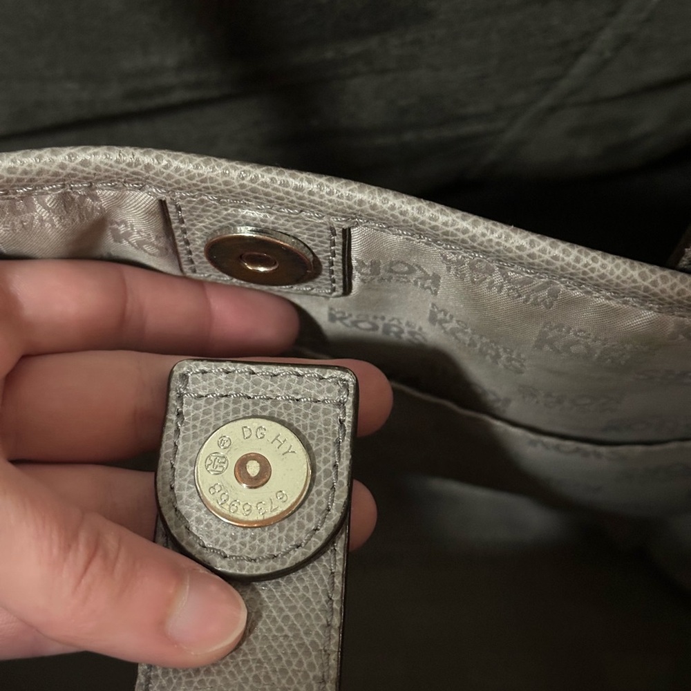 Michael Kors Gray Pebbled Leather Shoulder Bag Purse - Picture 6 of 9